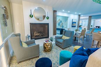 Fireplace lounge